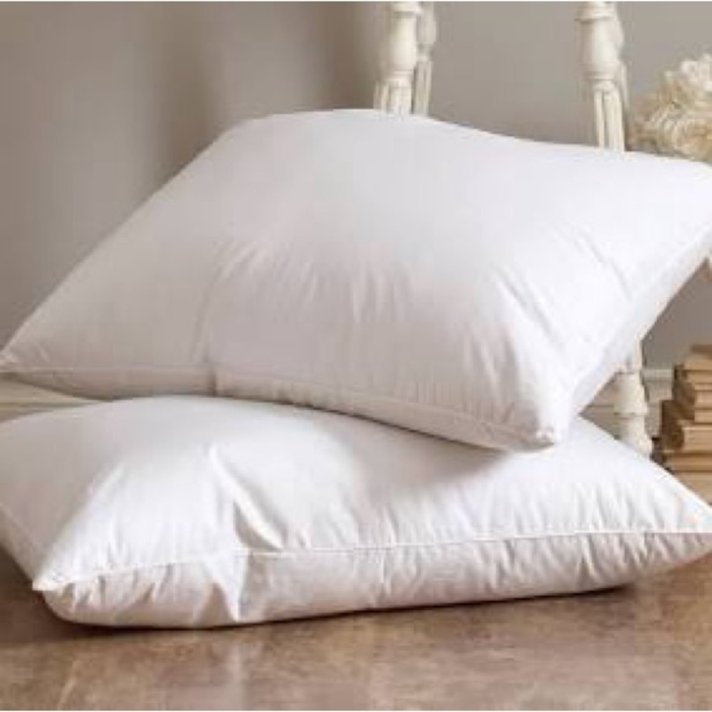 Luxury White Pillow Set